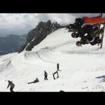 世界初の大技出ました!「TRIO BACKFLIP on skis」